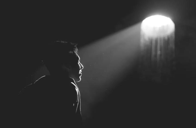 接纳逆境，并非是被动承受命运的安排，而是主动掌握成长的主动权。-王叔叔个人品牌微创业运营中心